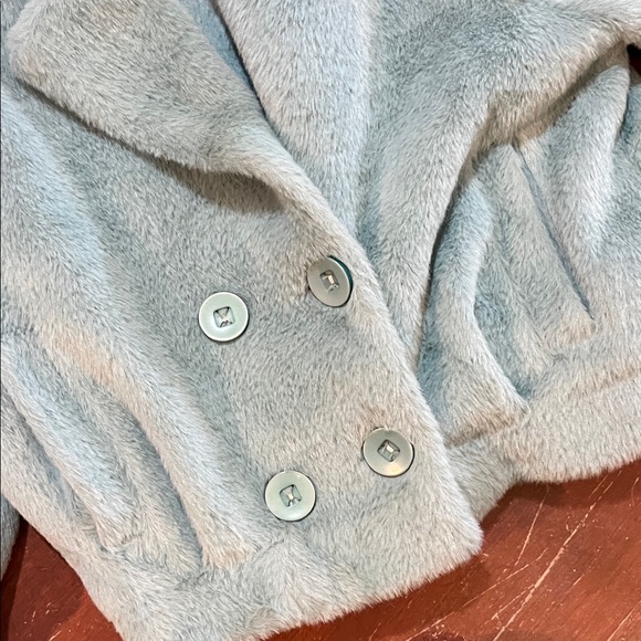 MRP Plush Faux Fur Coat - Picture 9 of 11